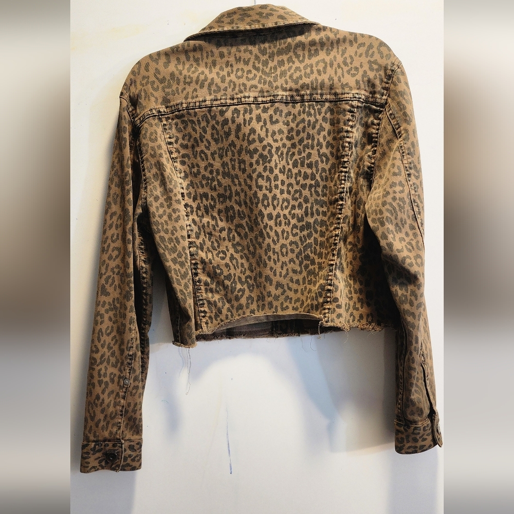 Leopard Print Cropped Jacket - Picture 5 of 8